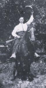 um 1914