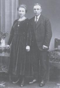 1922