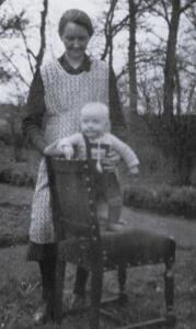 1944