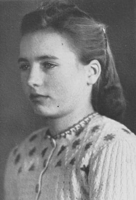um 1942