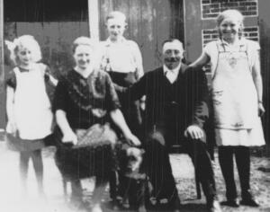 um 1932