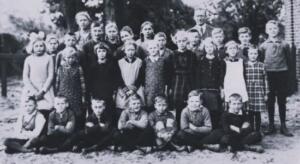 um 1933
