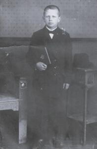 1918
