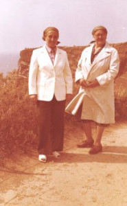 um 1976   