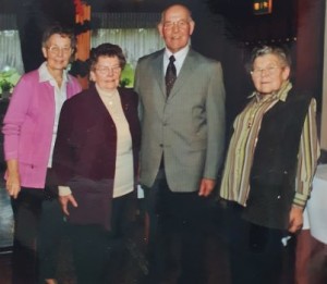um 2000 