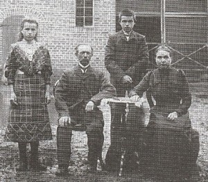 um 1910