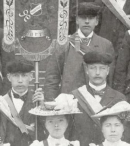 um 1902  