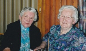 Juni 2000  