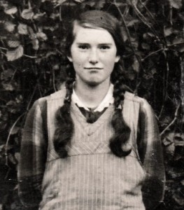 um 1931   