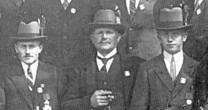 um 1927