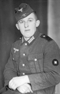 um 1942  