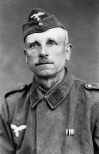 um 1944  