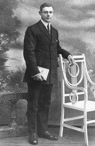 um 1922