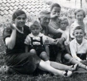um 1937   