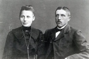 um 1912 