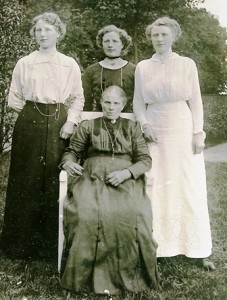 um 1912     