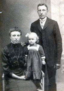 um 1919 