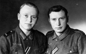 um 1942  