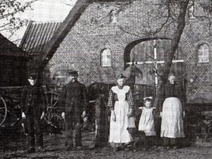 um 1910 