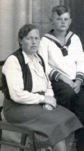 um 1940   