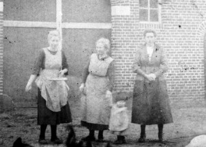 um 1922   