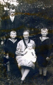 1929   