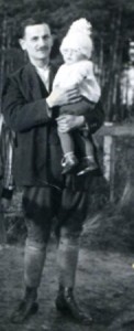 1929      