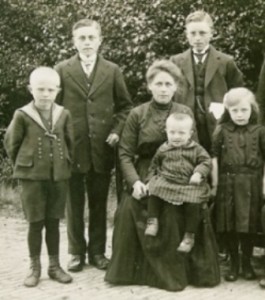 um 1914      
