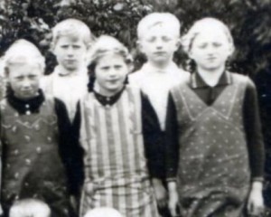 um 1934    