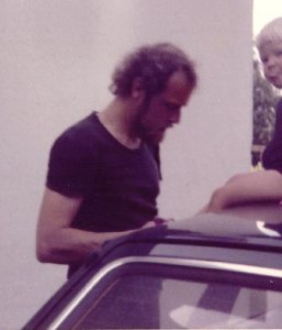 1976    