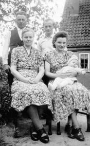 1952  