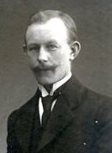 1920      
