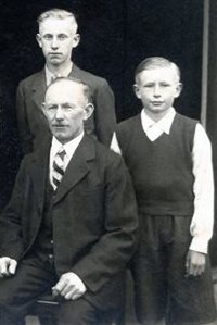 um 1942   