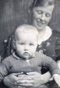 um 1942   