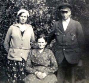 um 1930 