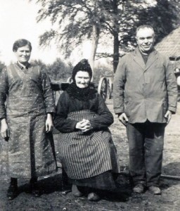 um 1930 