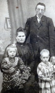 um 1910 
