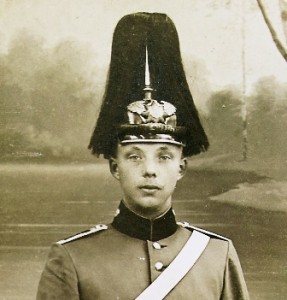 um 1907      